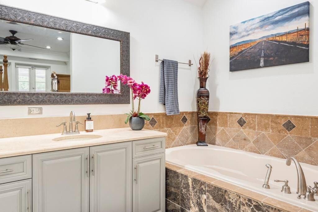 Photo of Bathroom in Lake Cherokee