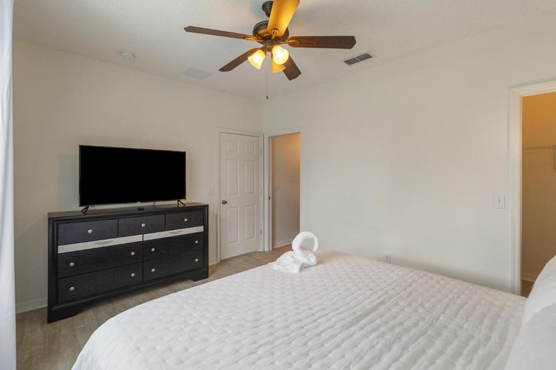Photo of Bedroom in Sunset Ridge