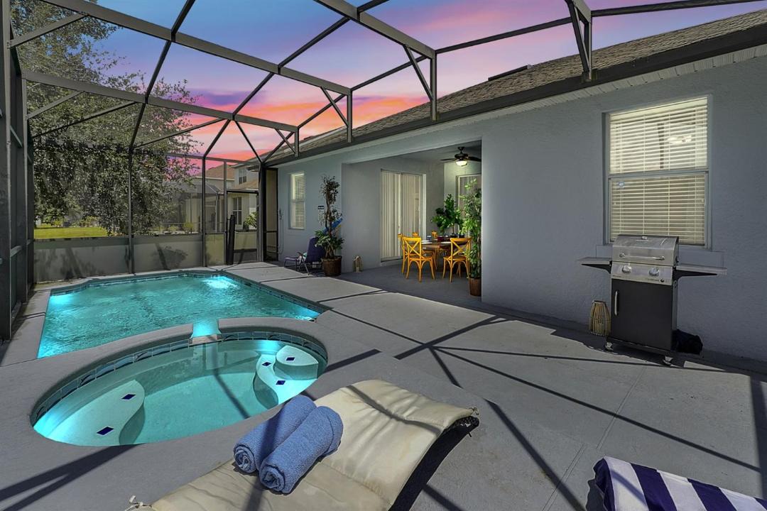 Photo of Patio Balcony in Trafalgar Village
