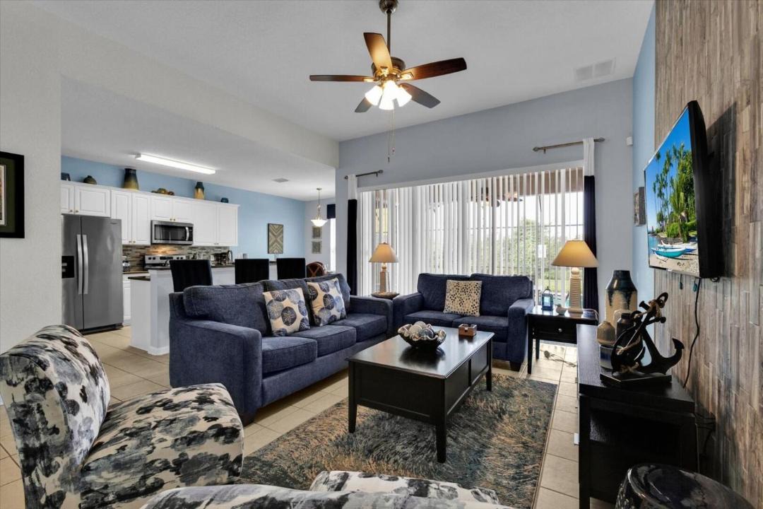 Photo of Livingroom in Bay Lake