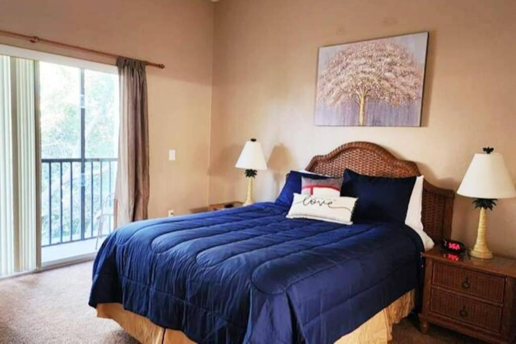 Photo of Bedroom in Bahama Bay