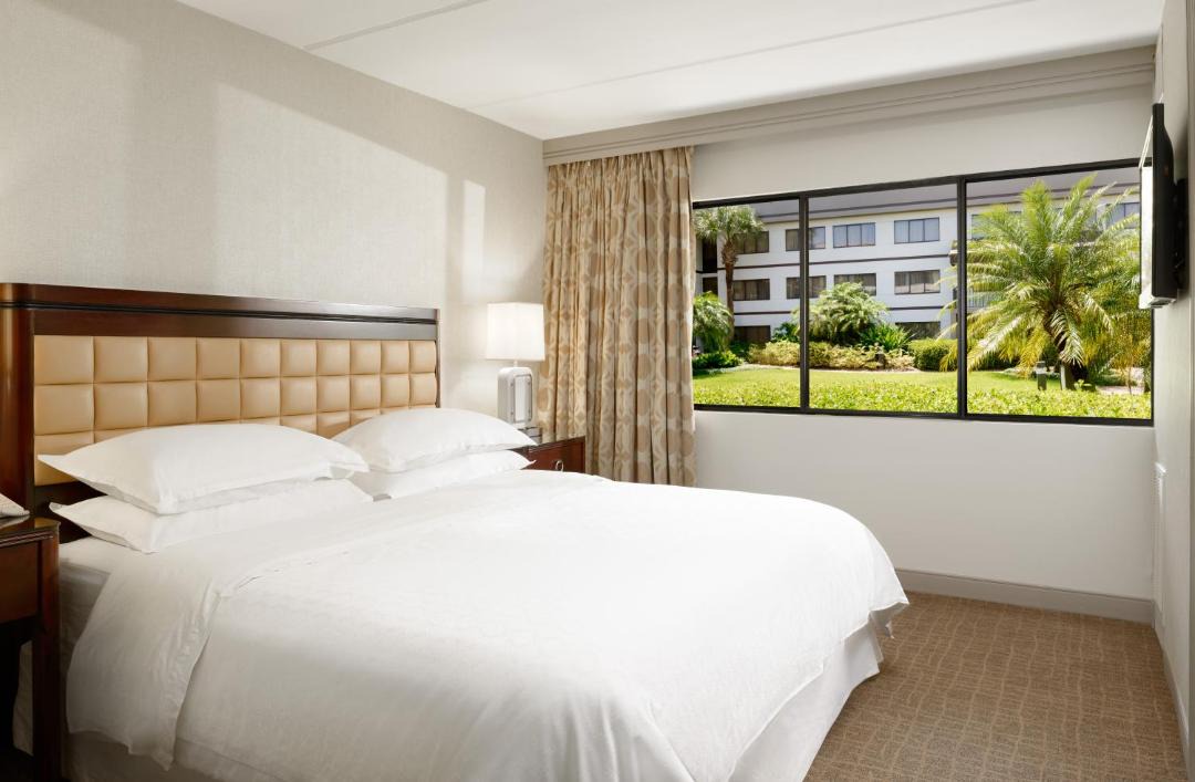 Photo of Bedroom in Airport North