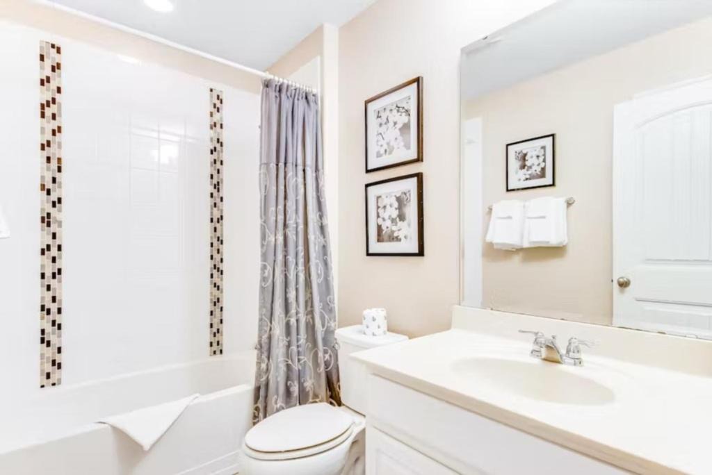 Photo of Bathroom in Loughman