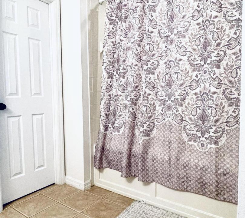 Photo of Bathroom in Lakeside Estates