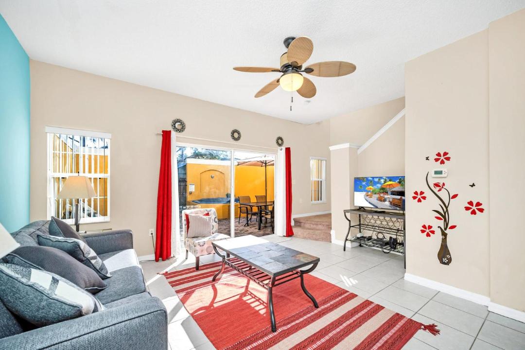 Photo of Livingroom in Kissimmee