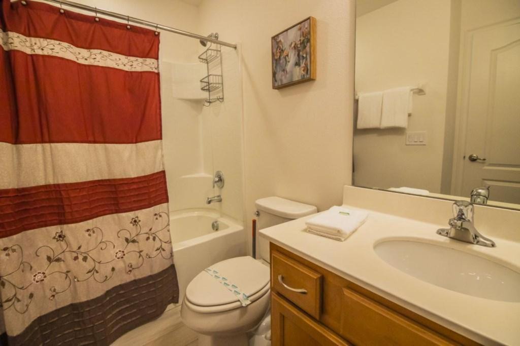 Photo of Bathroom in Loughman