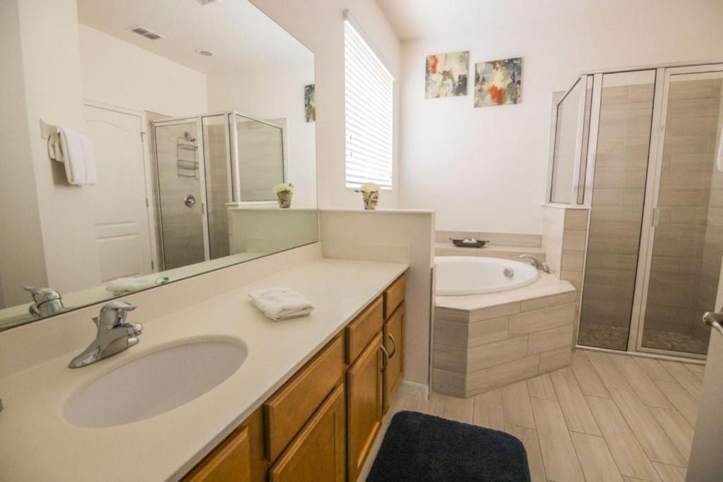 Photo of Bathroom in Loughman