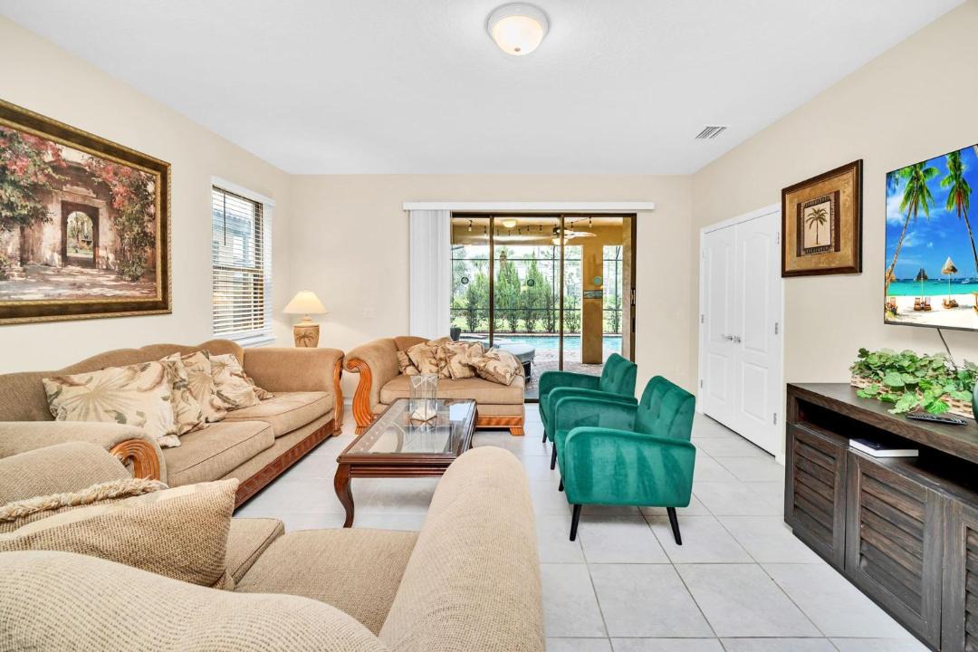 Photo of Livingroom in Loughman
