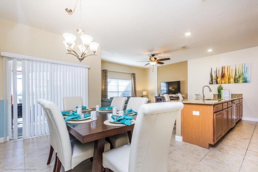 Photo of Livingroom in Kissimmee