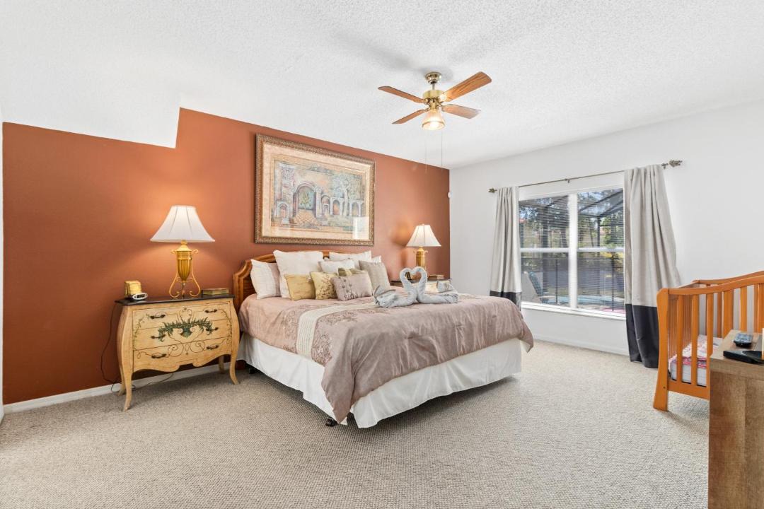 Photo of Bedroom in Seasons