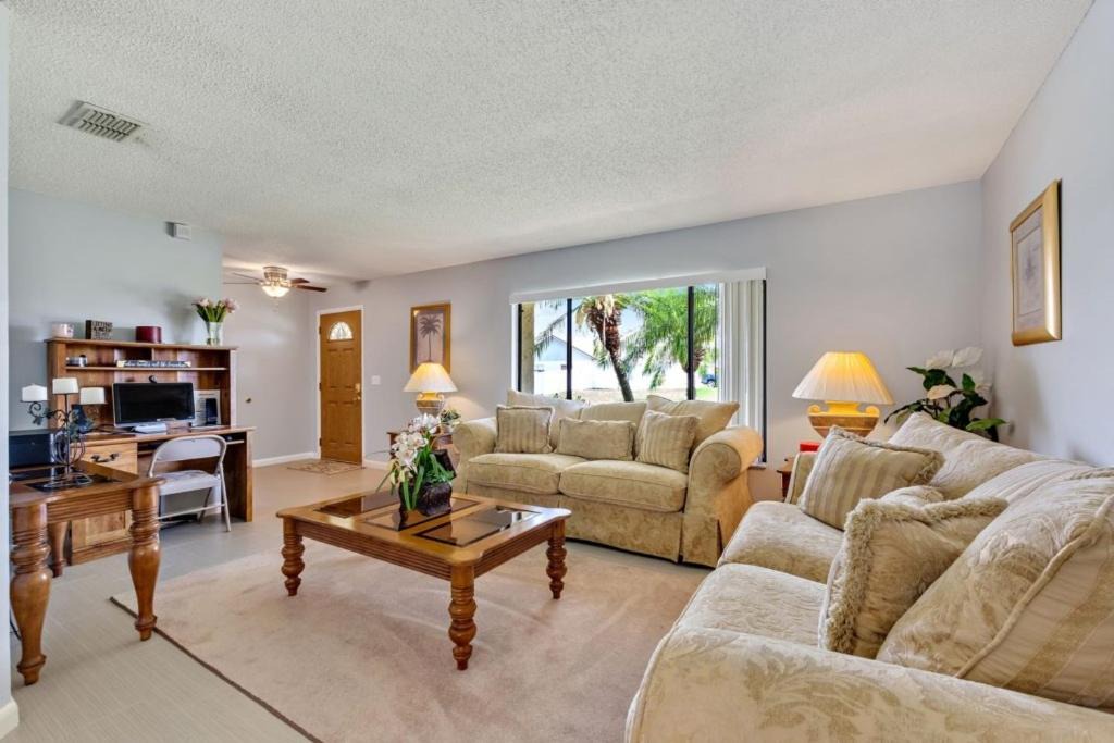 Photo of Livingroom in Indian Ridge