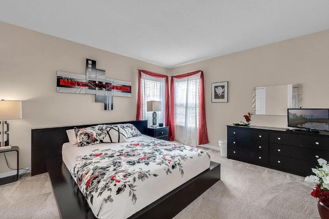 Photo of Bedroom in Loughman