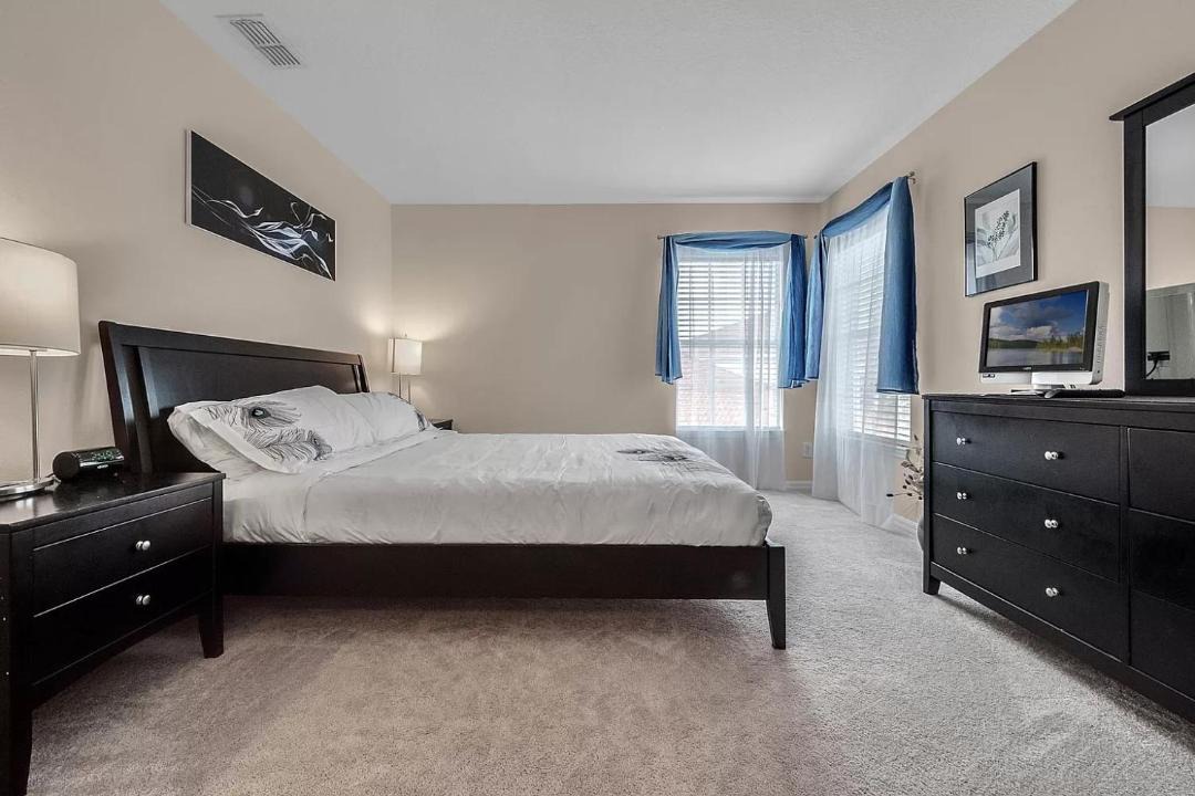 Photo of Bedroom in Loughman