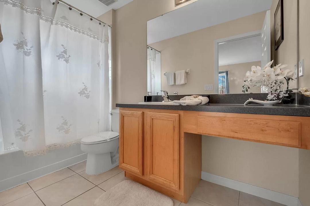 Photo of Bathroom in Loughman