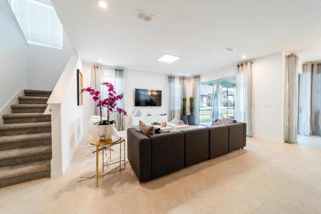 Photo of Livingroom in Four Corners