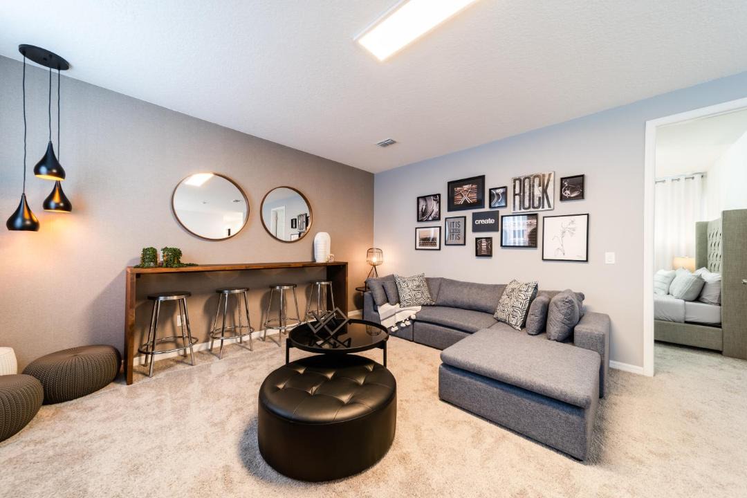 Photo of Livingroom in Four Corners
