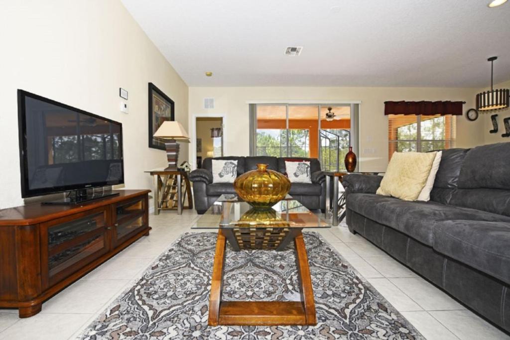 Photo of Livingroom in Watersong