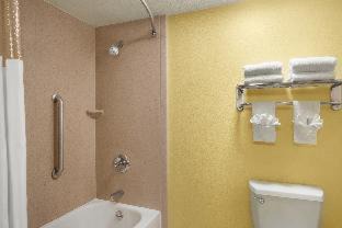 Photo of Bathroom in Fern Park