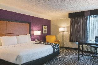 Photo of Bedroom in Airport North