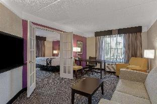 Photo of Bedroom in Airport North