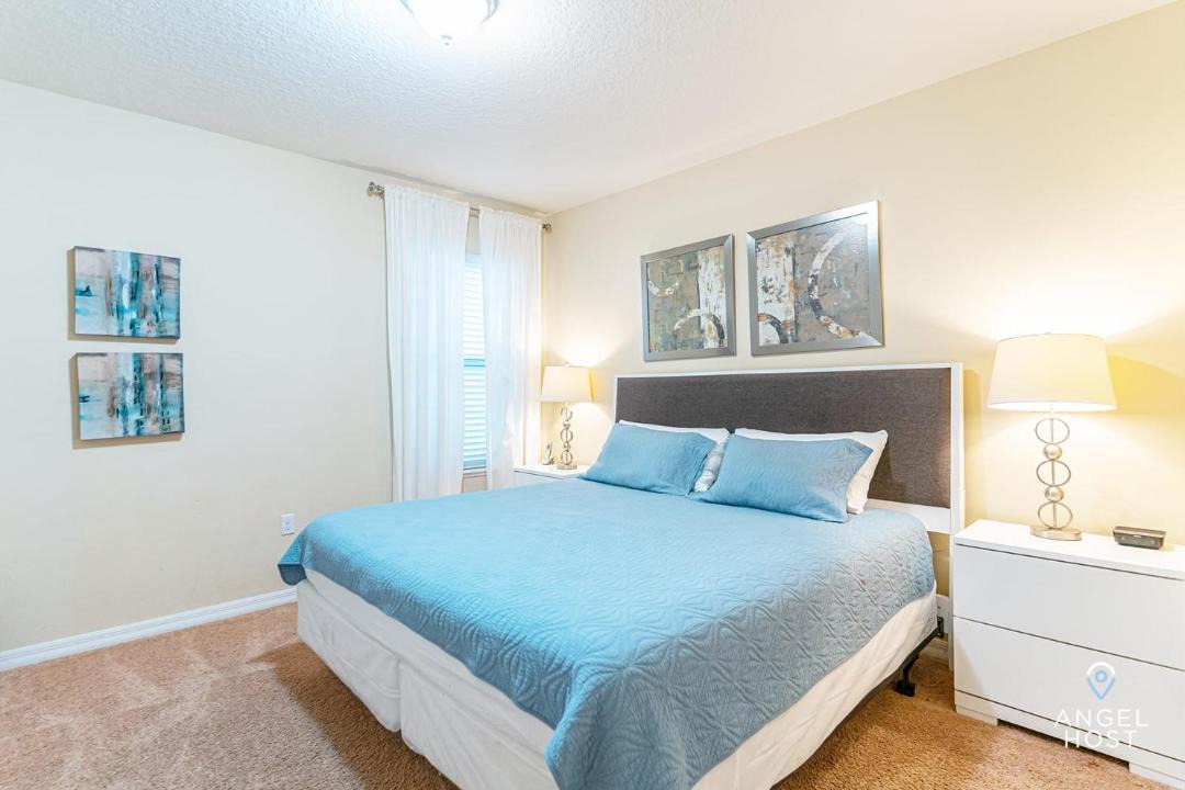 Photo of Bedroom in Cypress Pointe