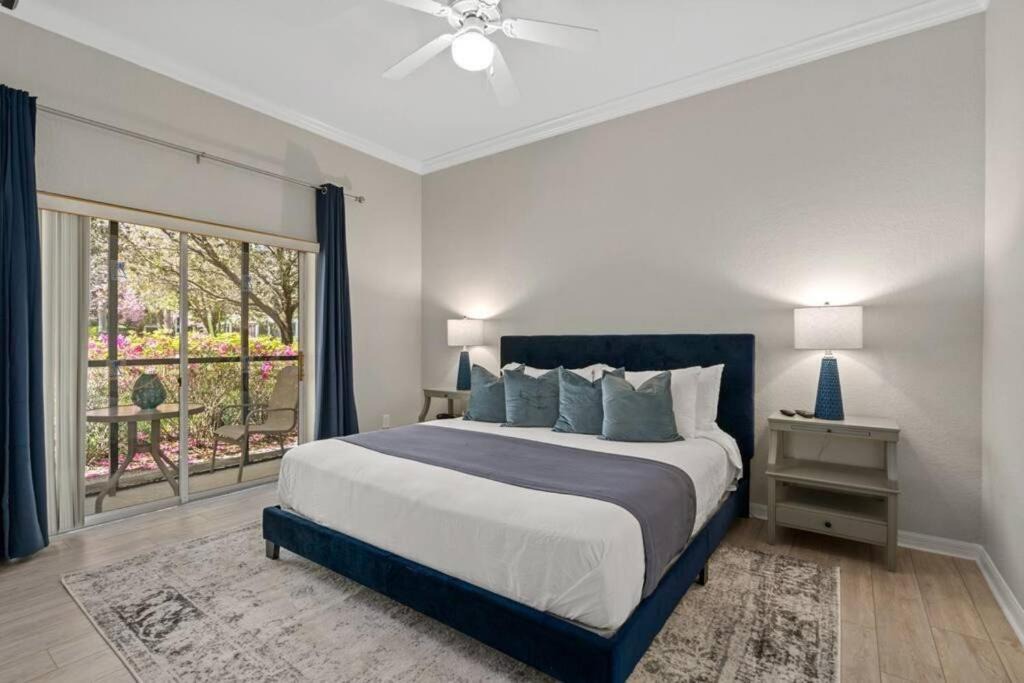 Photo of Bedroom in Bahama Bay