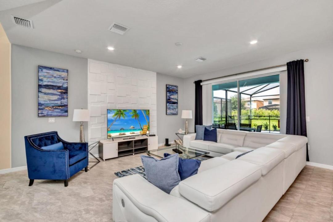 Photo of Livingroom in Loughman