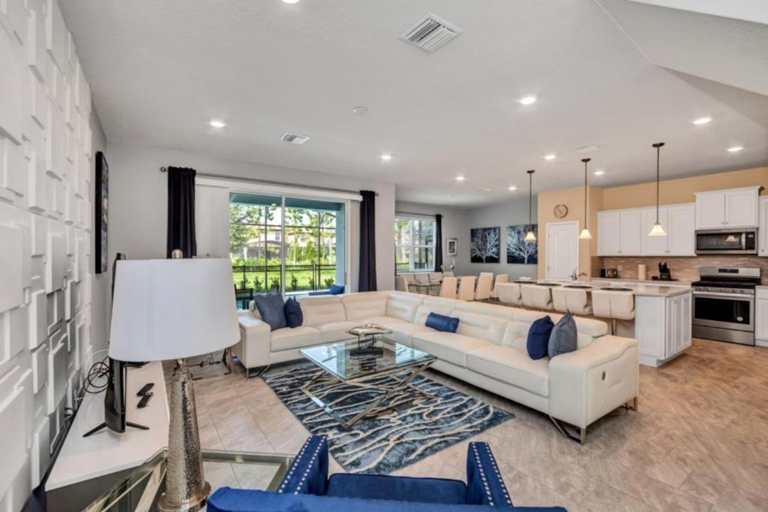 Photo of Livingroom in Loughman