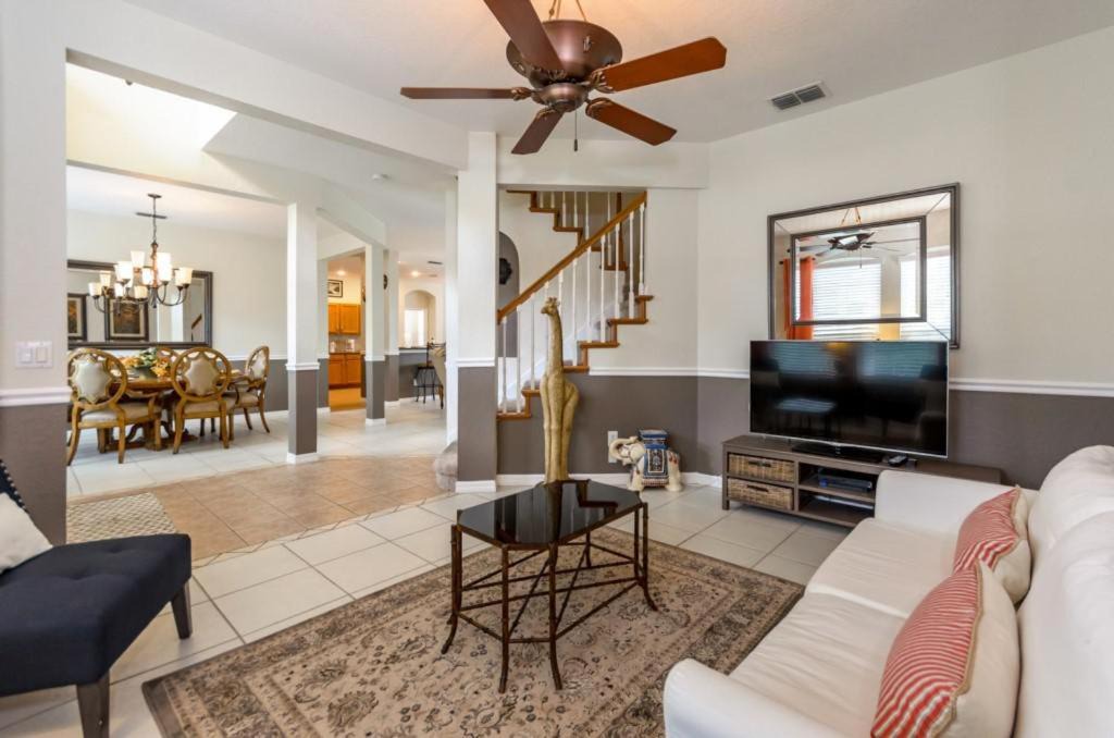 Photo of Livingroom in Highlands Reserve