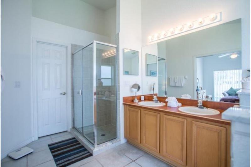 Photo of Kitchen in Pinewood Country Estates
