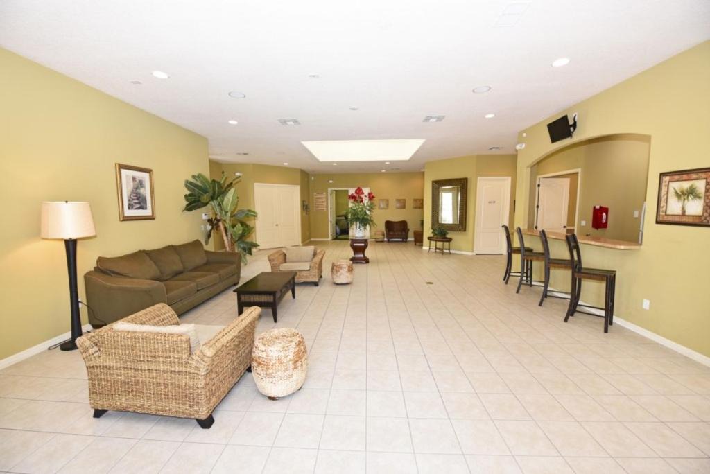 Photo of Livingroom in Buena Ventura Lakes