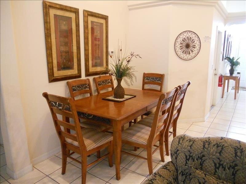 Photo of Livingroom in Four Corners