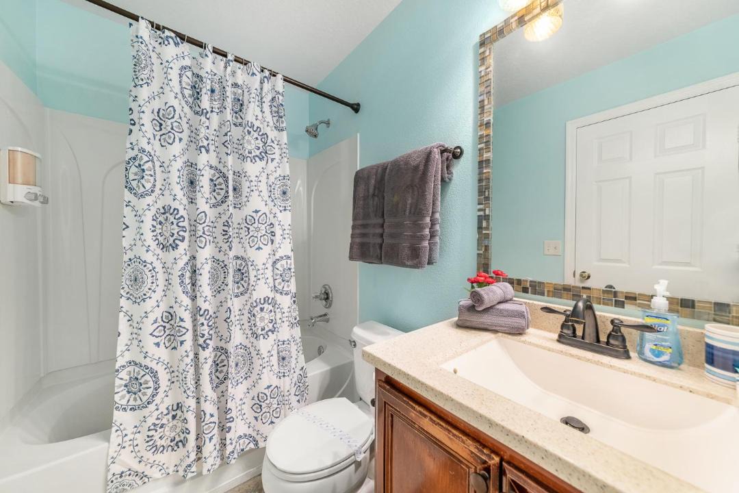 Photo of Bathroom in Crestwynd Bay