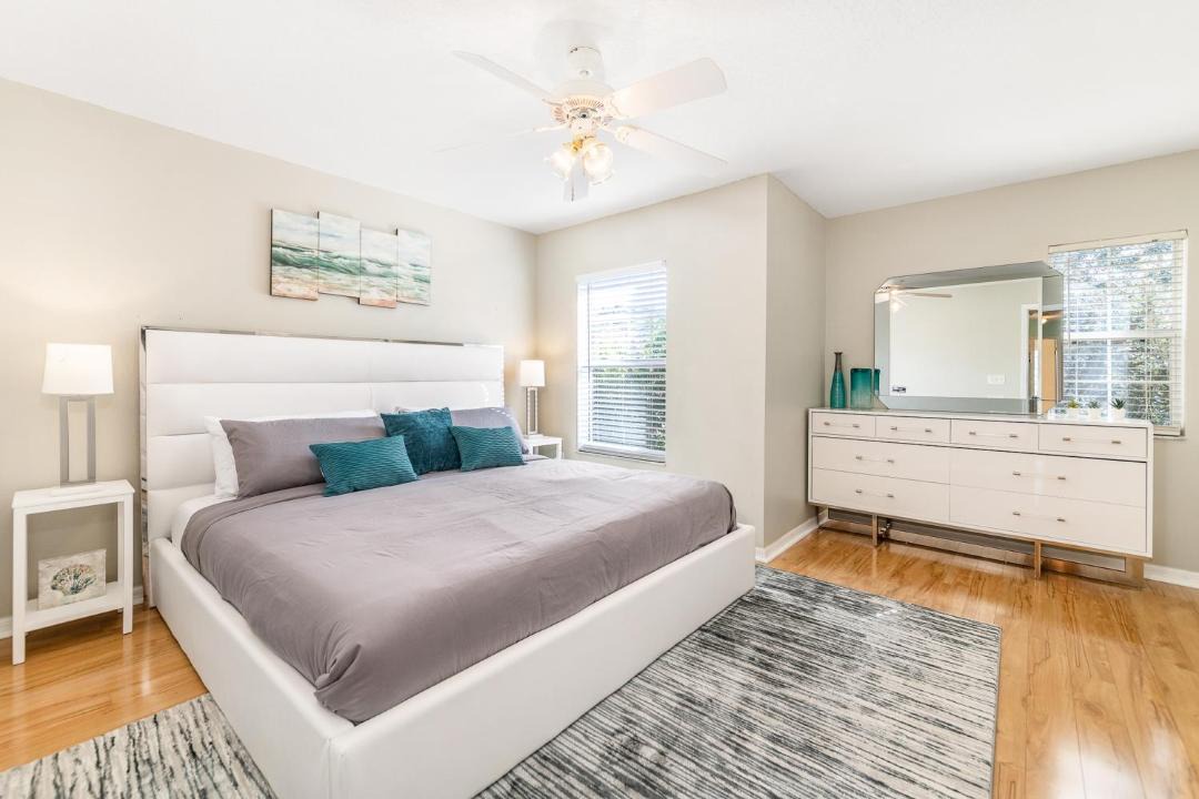 Photo of Bedroom in Crestwynd Bay