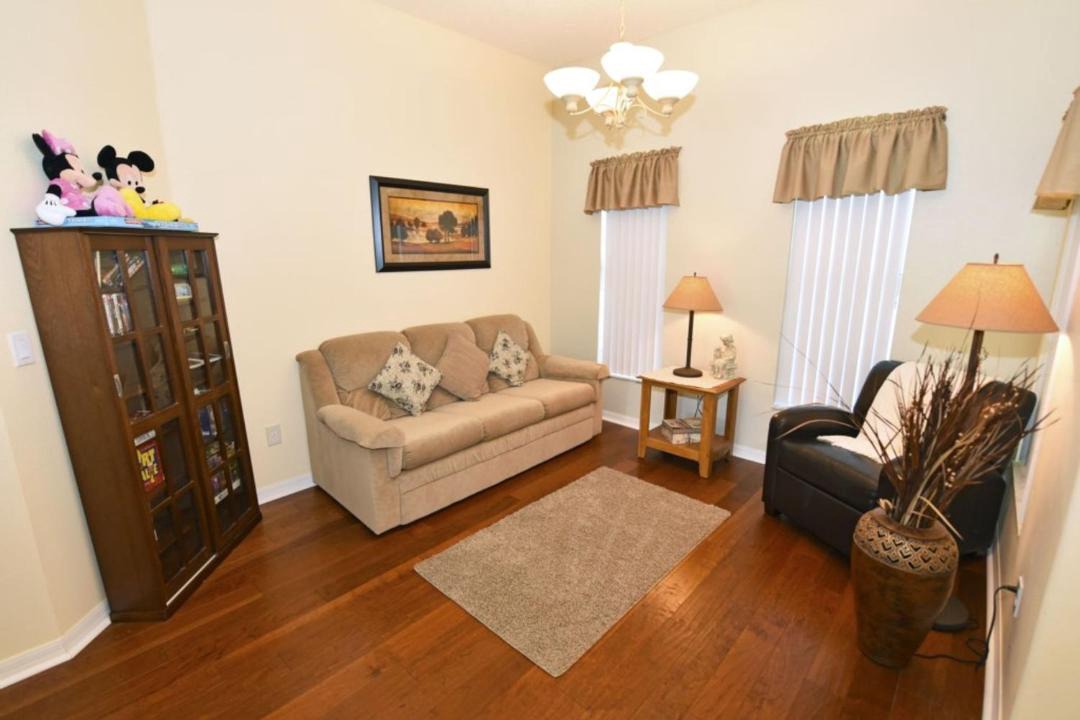 Photo of Livingroom in Buena Ventura Lakes