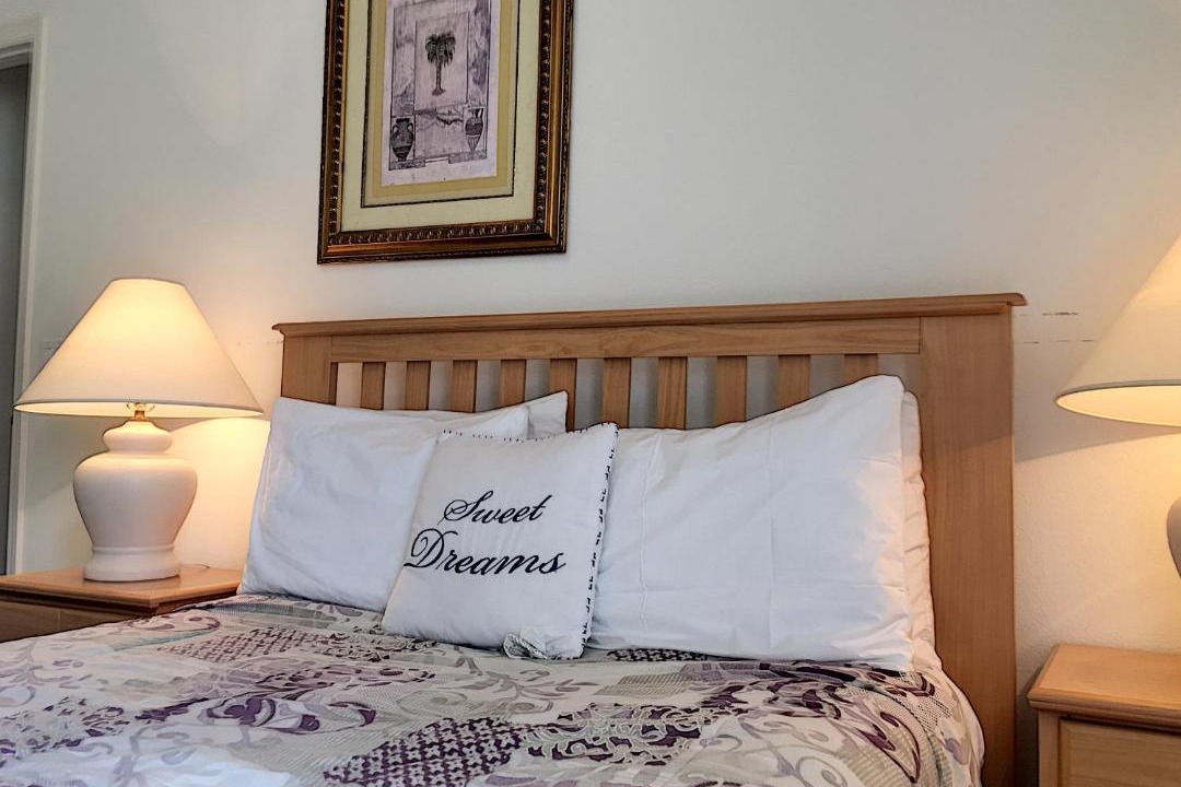 Photo of Bedroom in Tivoli Manor