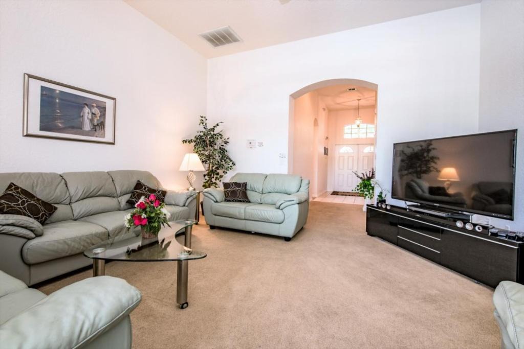 Photo of Livingroom in Highlands Reserve