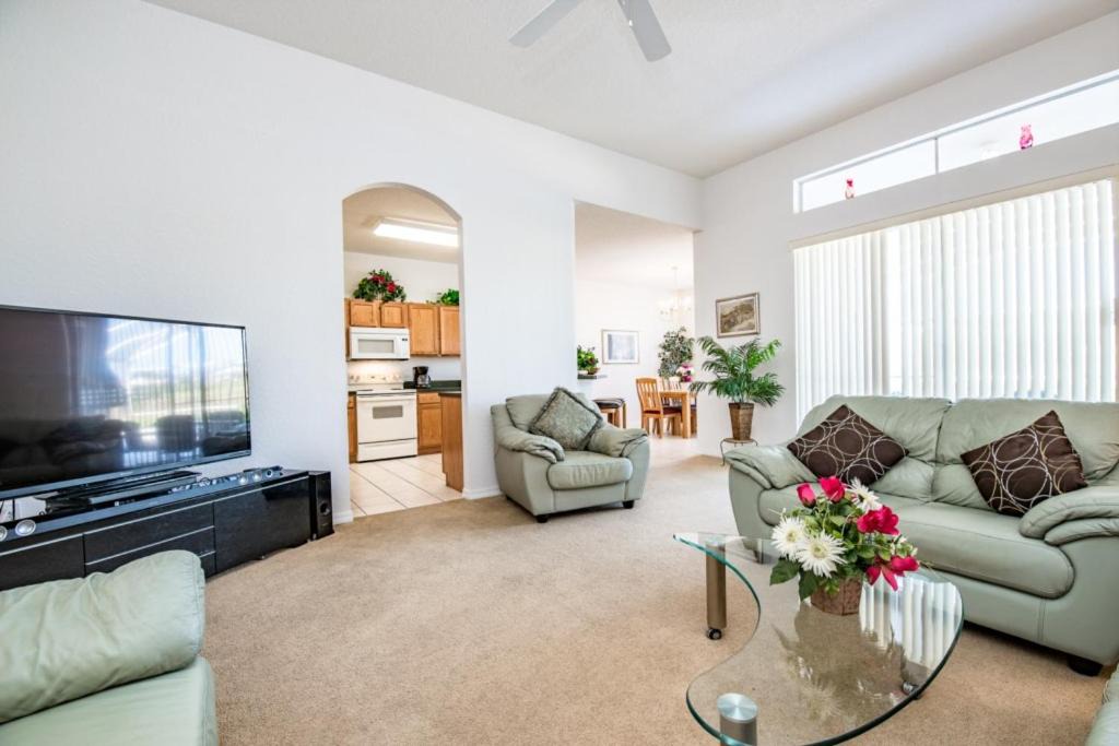 Photo of Livingroom in Highlands Reserve