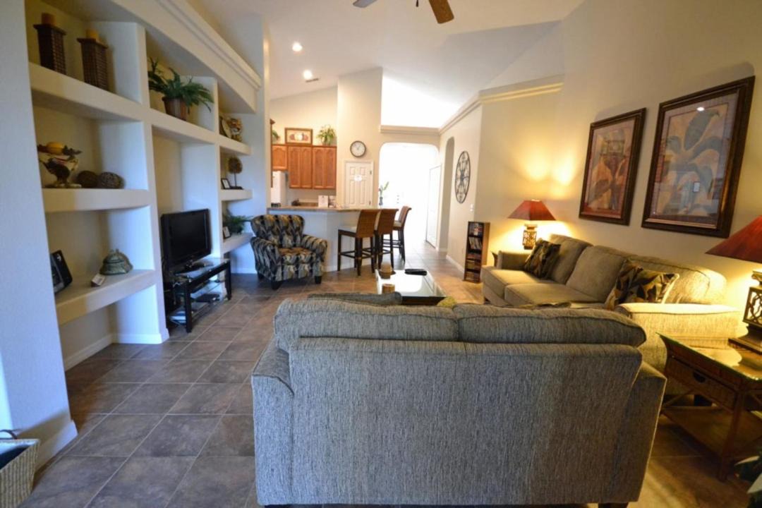 Photo of Livingroom in Bridgeford Crossing