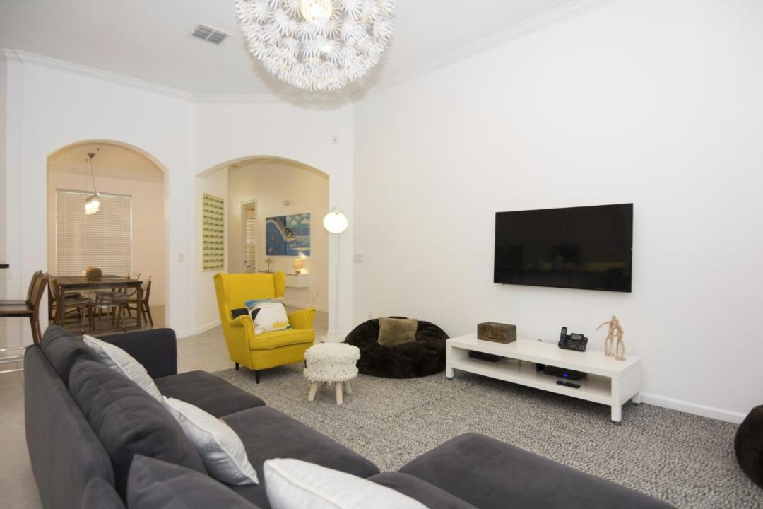 Photo of Livingroom in Loughman