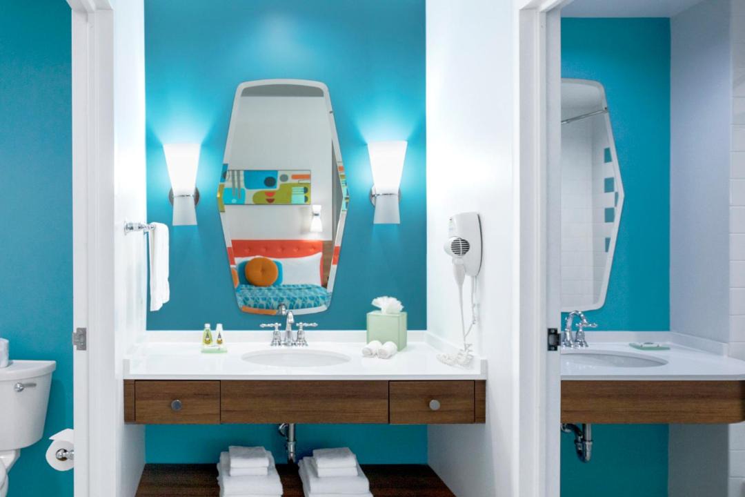 Photo of Bathroom in Florida Center