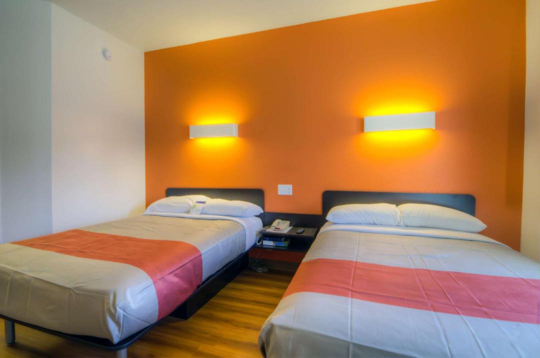 Photo of Bedroom in Florida Center