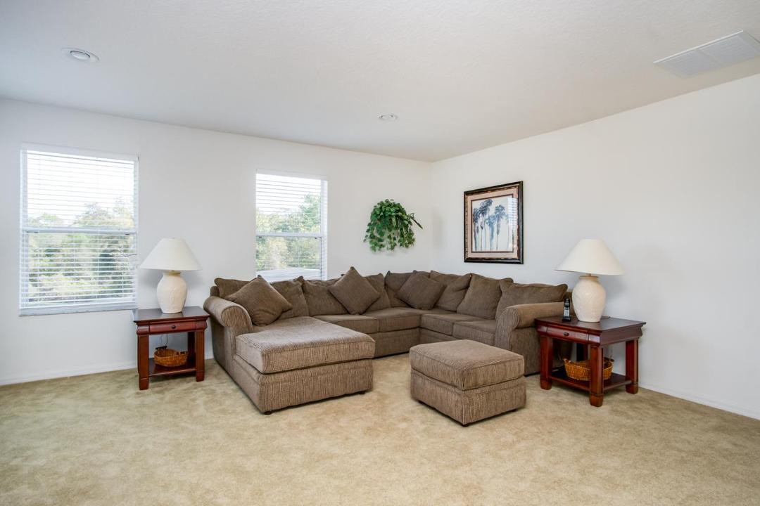 Photo of Livingroom in Windwood Bay