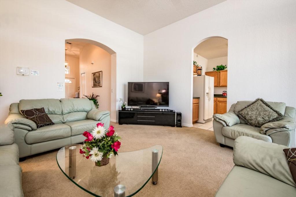 Photo of Livingroom in Highlands Reserve