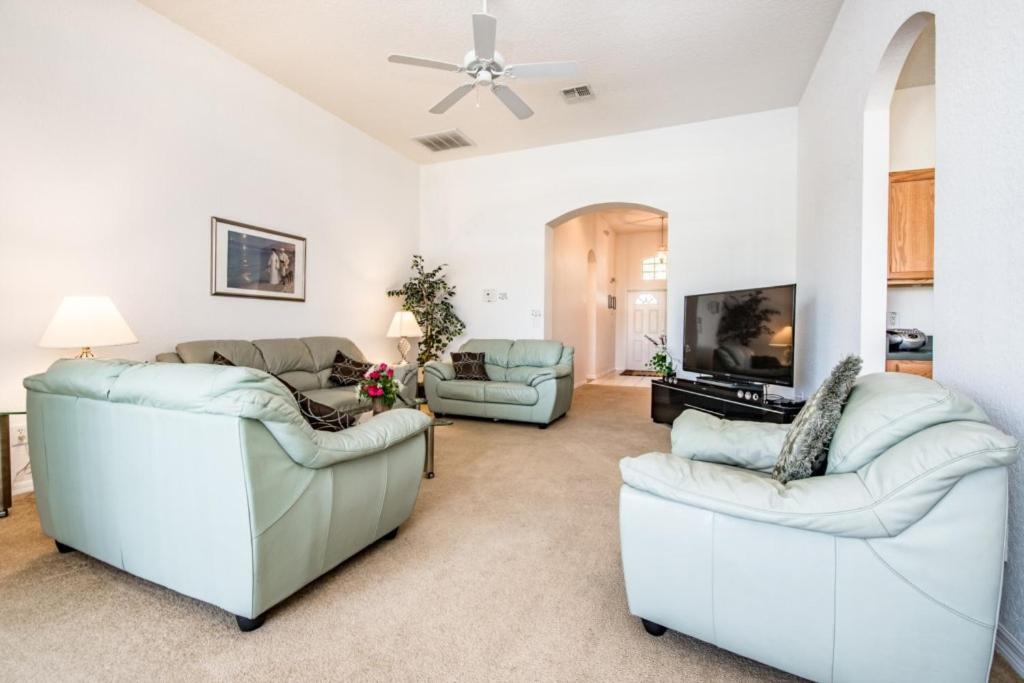 Photo of Livingroom in Highlands Reserve