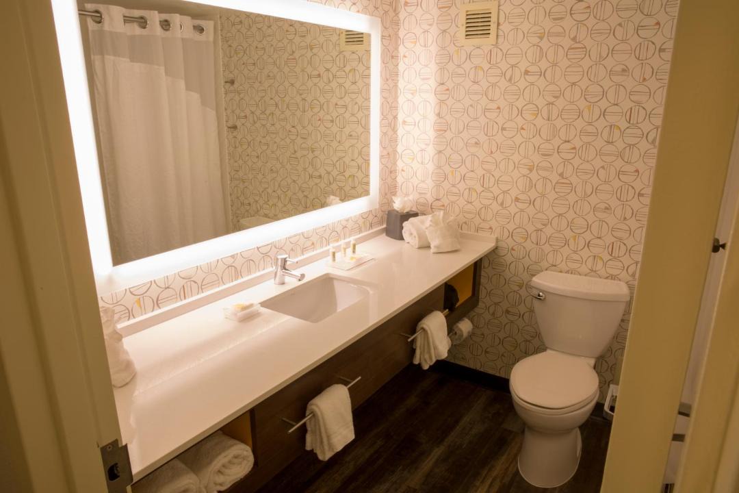 Photo of Bathroom in Airport North