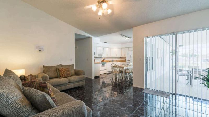 Photo of Livingroom in Indian Ridge