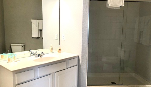 Apartment (3 Bedrooms)