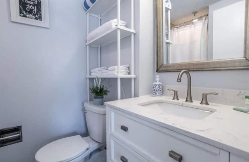 Florida Center Apartment | Stuning Condo in the Heart of Orlando Attractions