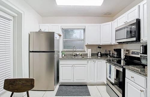 Lake Mann Estates House | 2BR Retreat: Close to Attractions & Free Parking!
